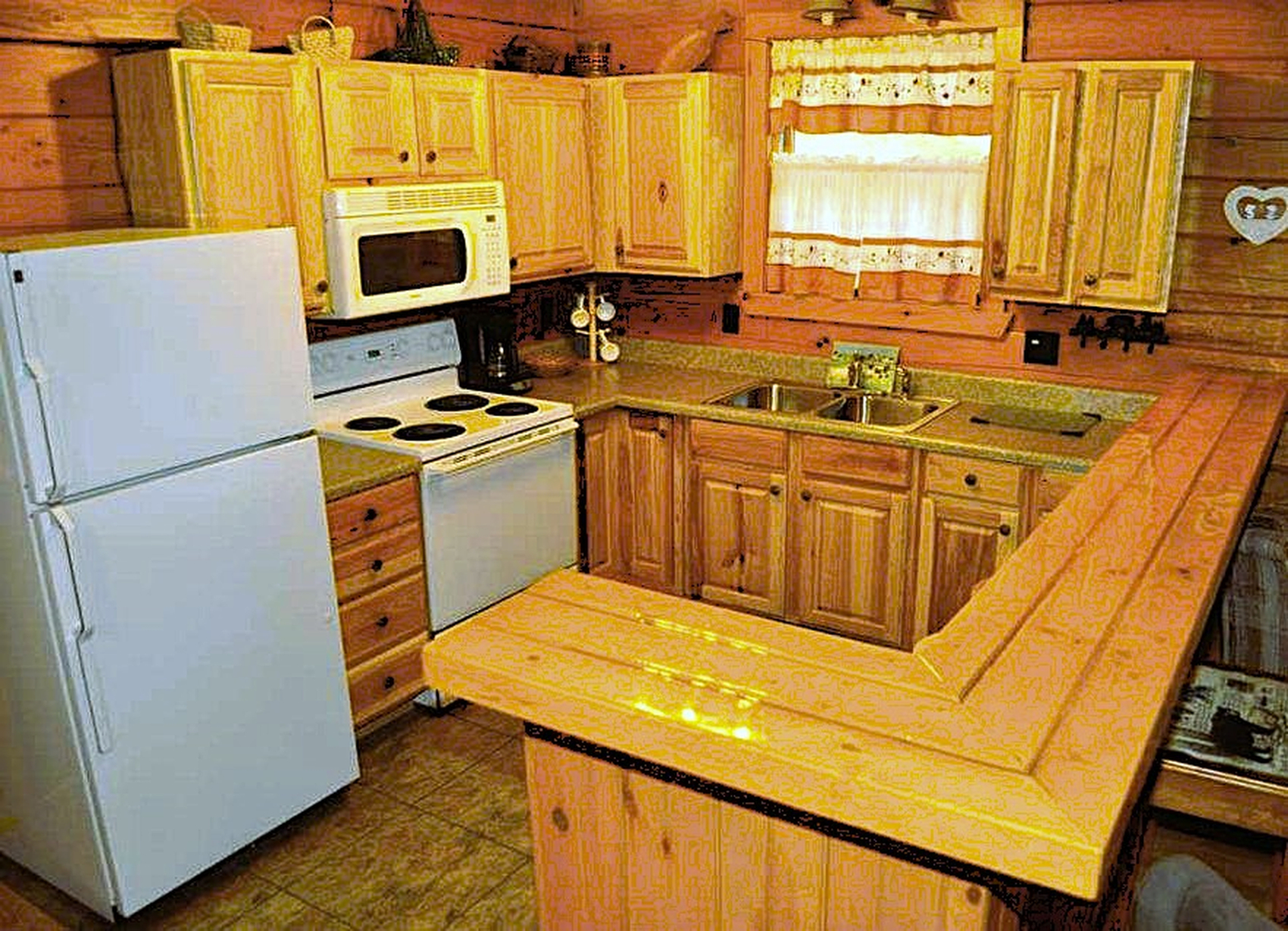 Cabin 3 Kitchen (1)
